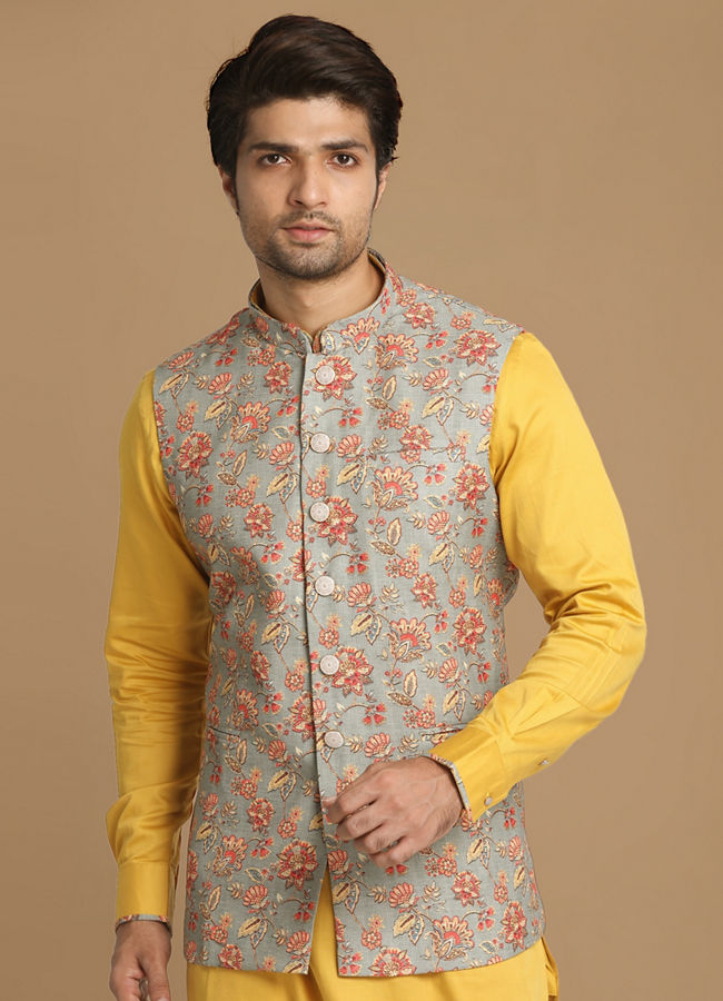 alt message - Manyavar Men Fine Light Orange Kurta Jacket image number 0